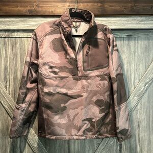 Cabelas mens 1/2 zip camo shirt